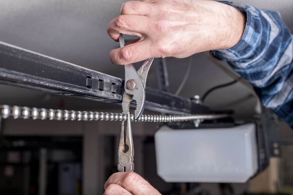 Safety Tips While Waiting for Emergency Garage Door Repair
